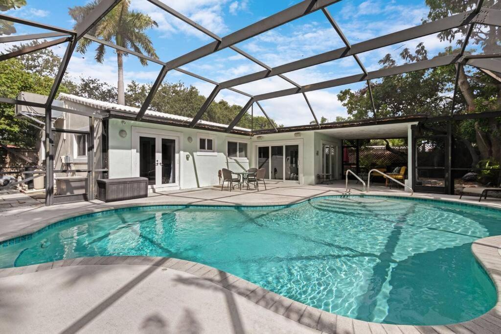 Heated Pool I Soundproof Home I Firepit I 630Mbps Hollywood Exteriör bild